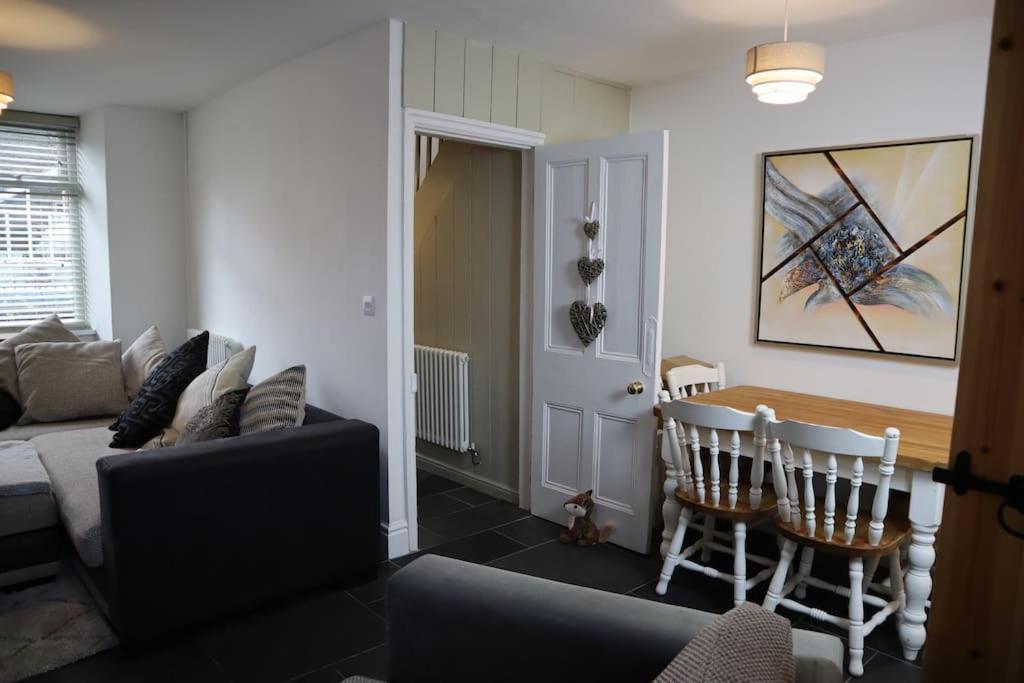 Dol Bach - Your Homely Welsh Cottage In The Heart Of Snowdonia Blaenau Ffestiniog Eksteriør billede